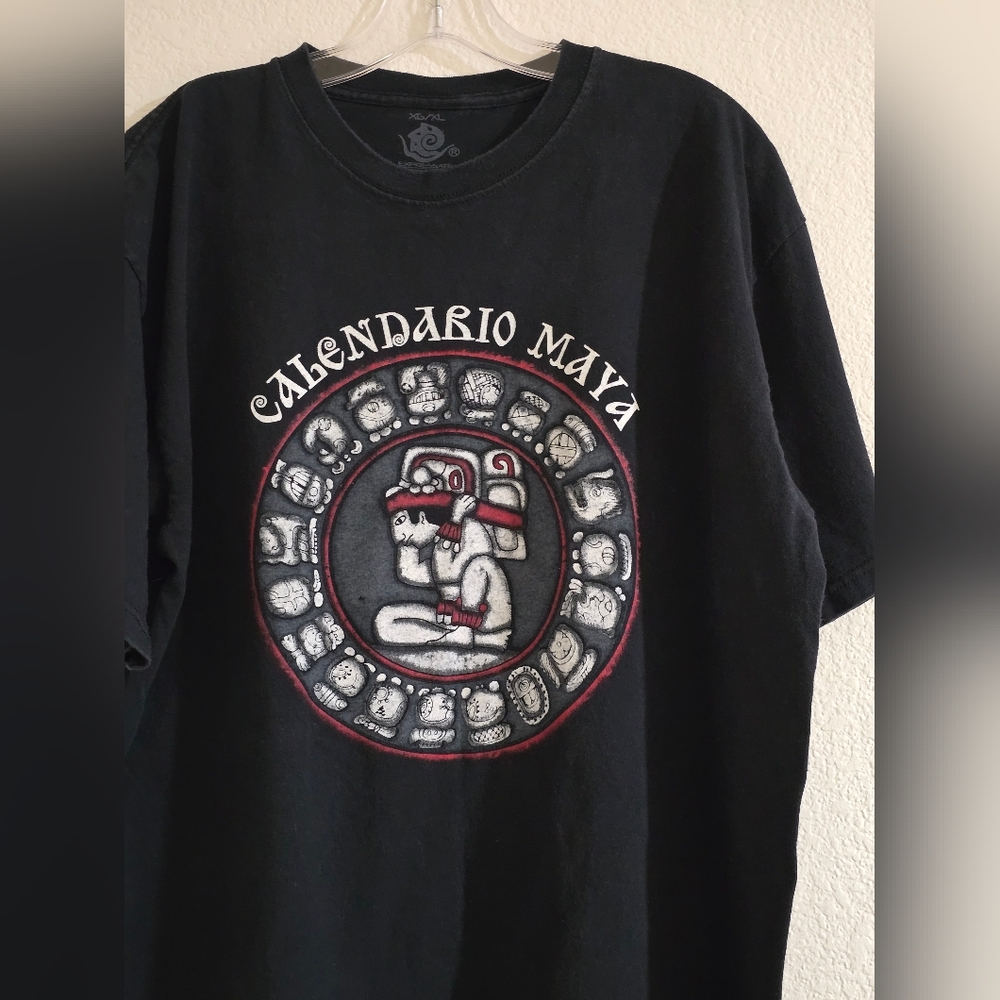 Calendario Maya/ Mexico/ Cancun Black T-Shirt, Size XL. - Picture 4 of 12